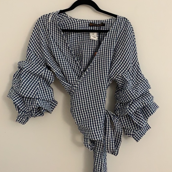 NWT LF balloon sleeve gingham wrap top - Picture 2 of 5